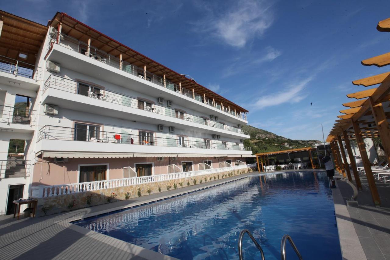 Hotel Riviera Borsh Eksteriør bilde