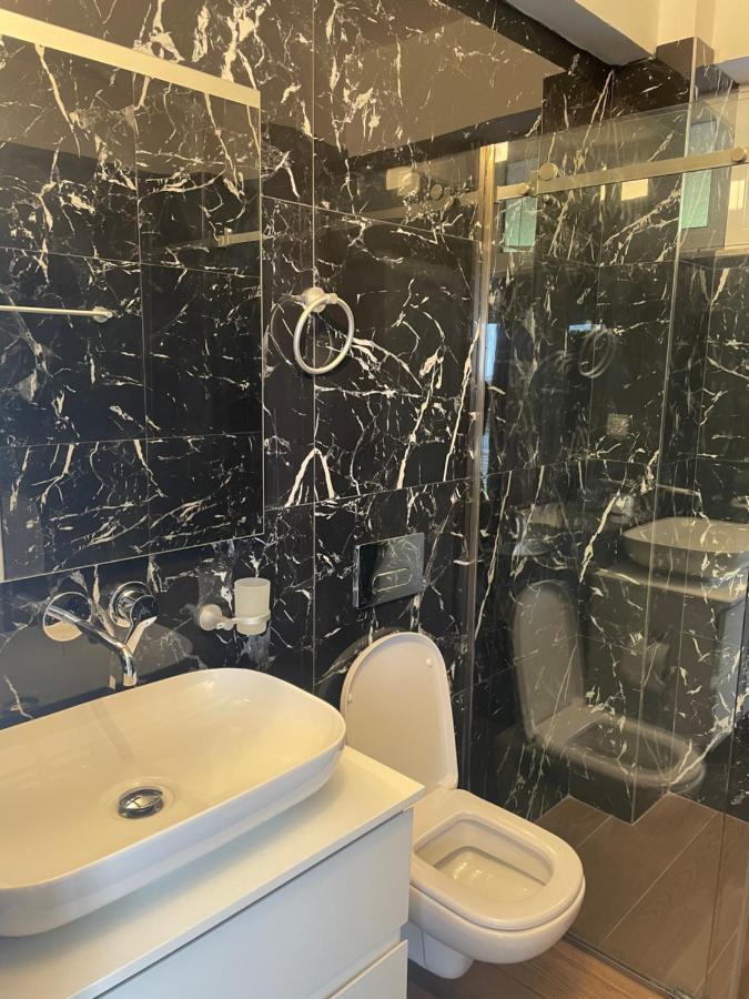 Hotel Riviera Borsh Eksteriør bilde